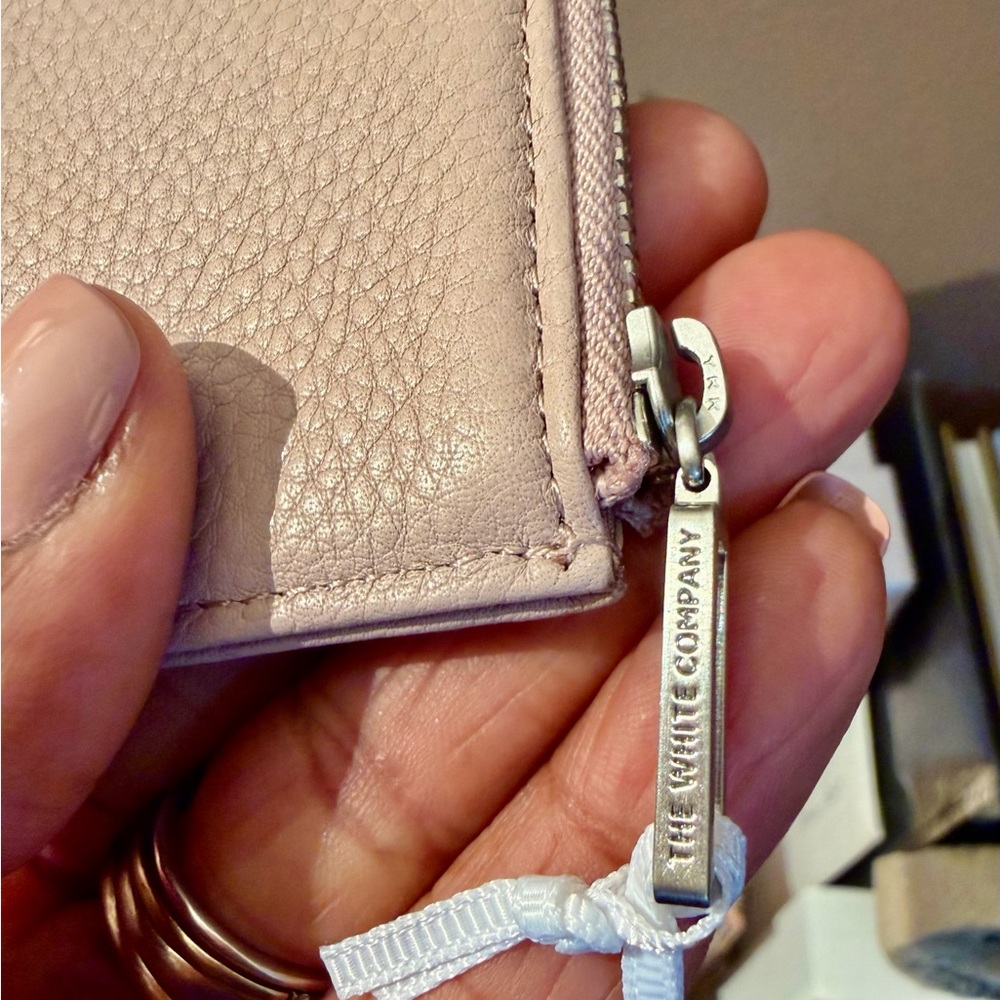 🎁 The White Company Blush Leather Zip Card Wallet - Picture 4 of 8